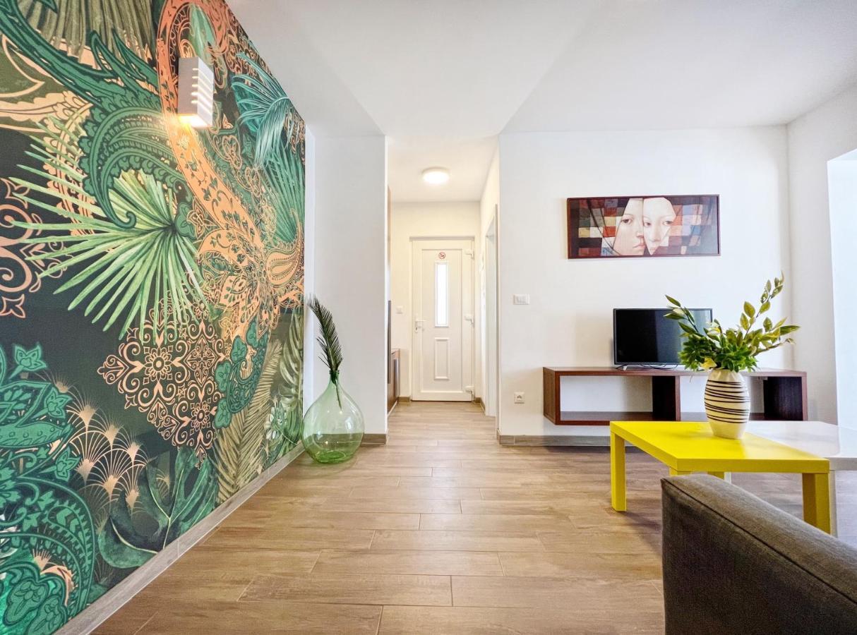 Apartments Teodora Maria Novigrad Istria Eksteriør bilde